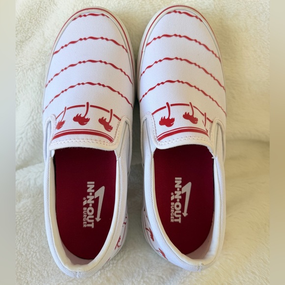 In-N-Out Burger "Drink Cup" Red and White Slip-On Canvas Sneakers - Men Size 8 - Picture 2 of 16